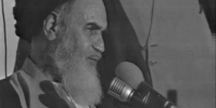 انسان بر سر دو راهی‌