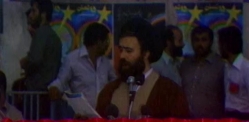 خمینی دست یکایک شما را می‌بوسد