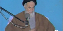 روز شهادت امام مظلوم ما،کف می‌زنند و سوت می‌کشند