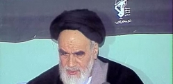 خود شما باید طوری باشید که مورد تهاجم اینها واقع نشوید